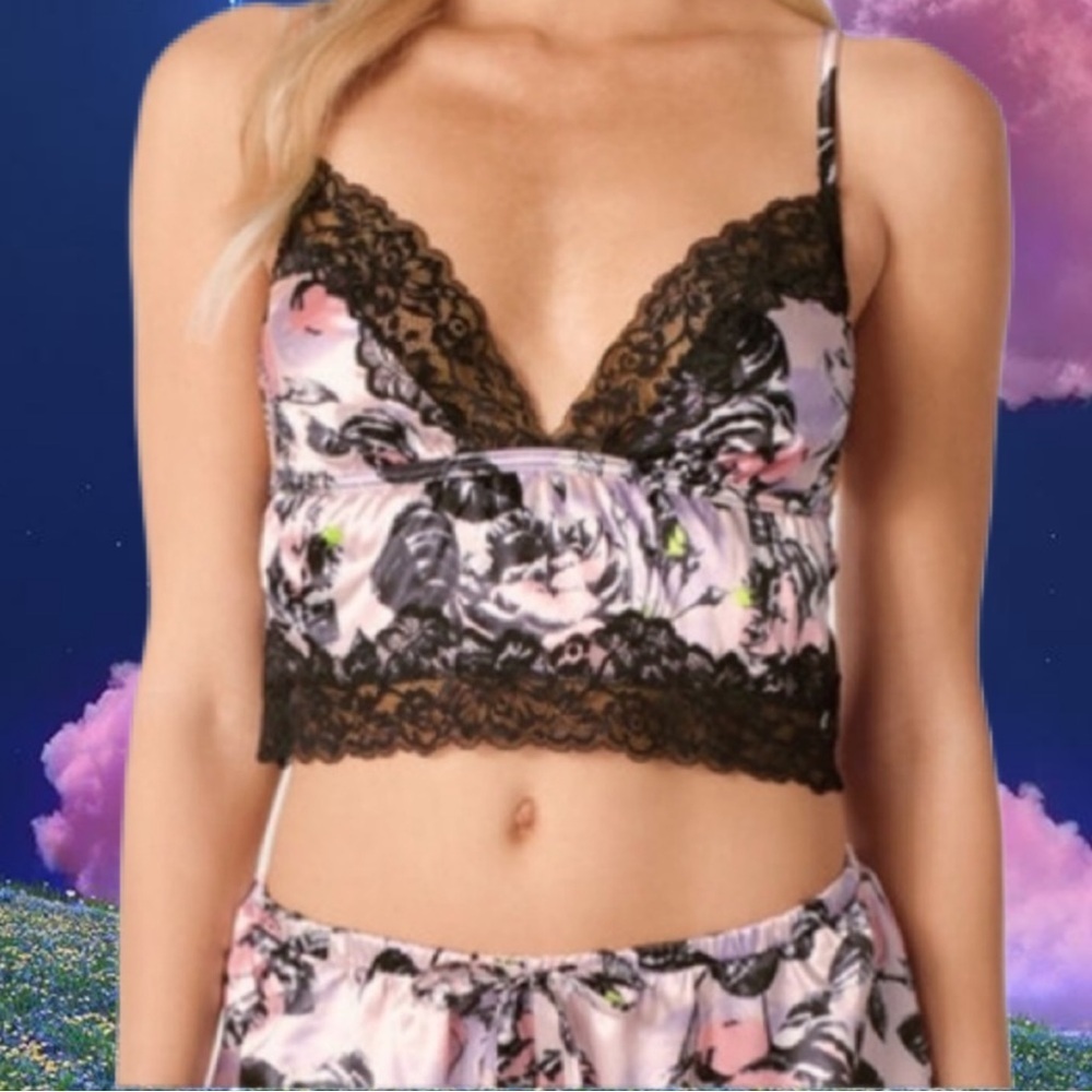 LA SENZA SATIN LACE FLORAL PASTEL PURPLE TOP